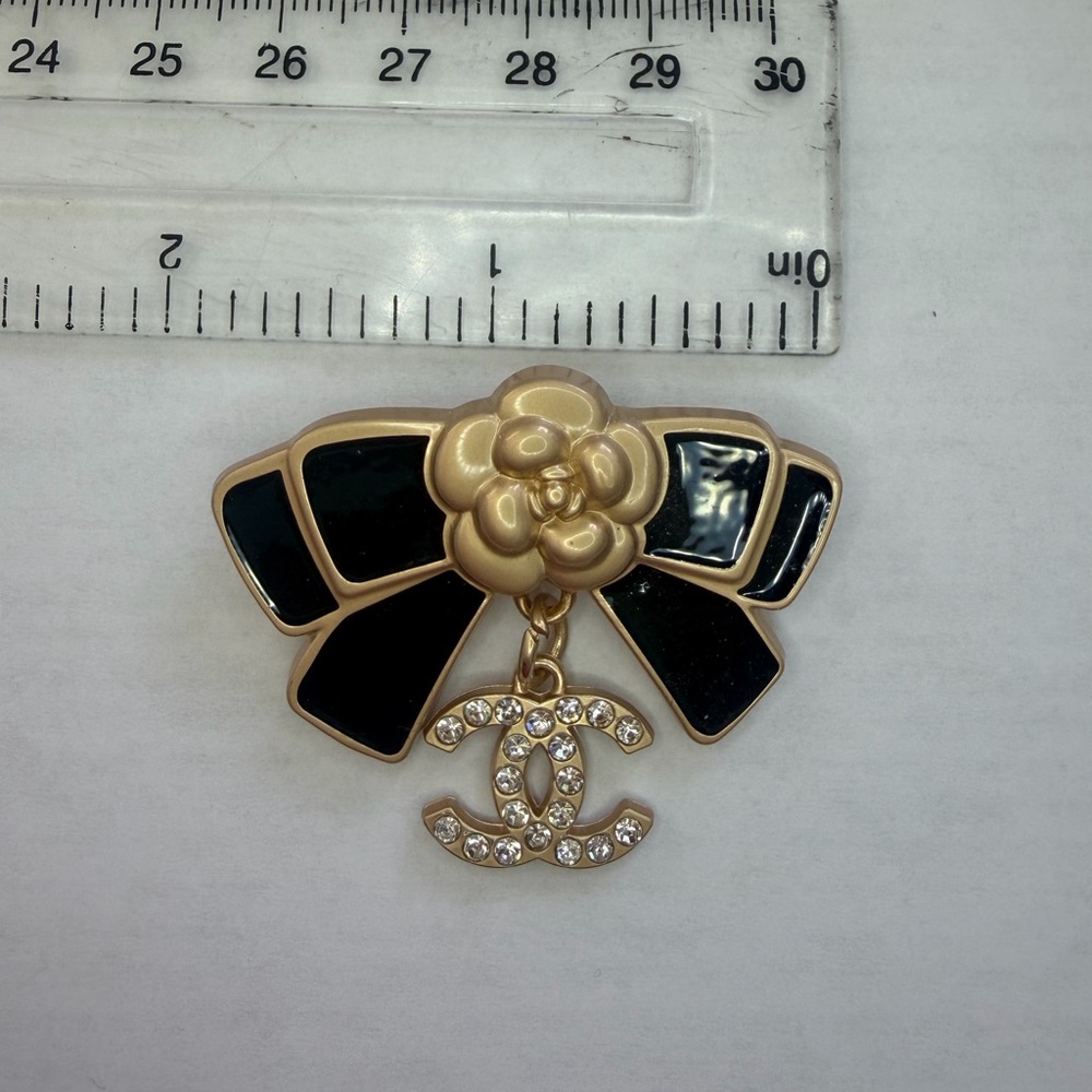 Chanel Brooch - Made in France💎 - Picture 8 of 8